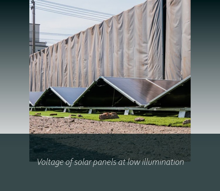 Voltage of solar panels at low illumination